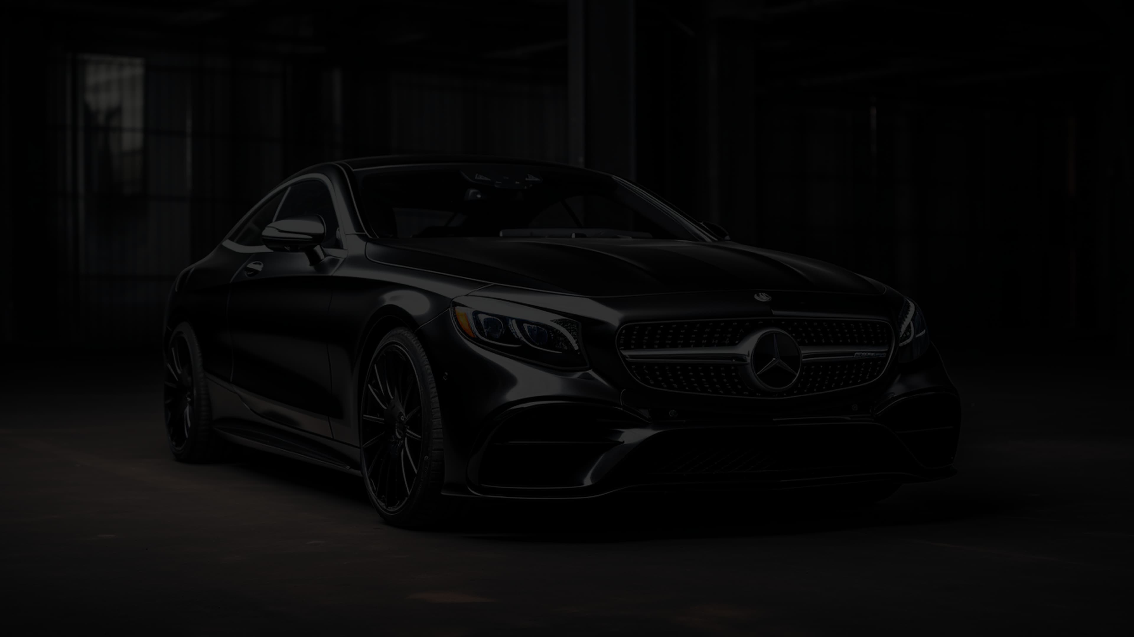 CarSmith Motors Hero Background